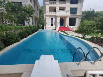 壁掛式過(guò)濾設(shè)備1